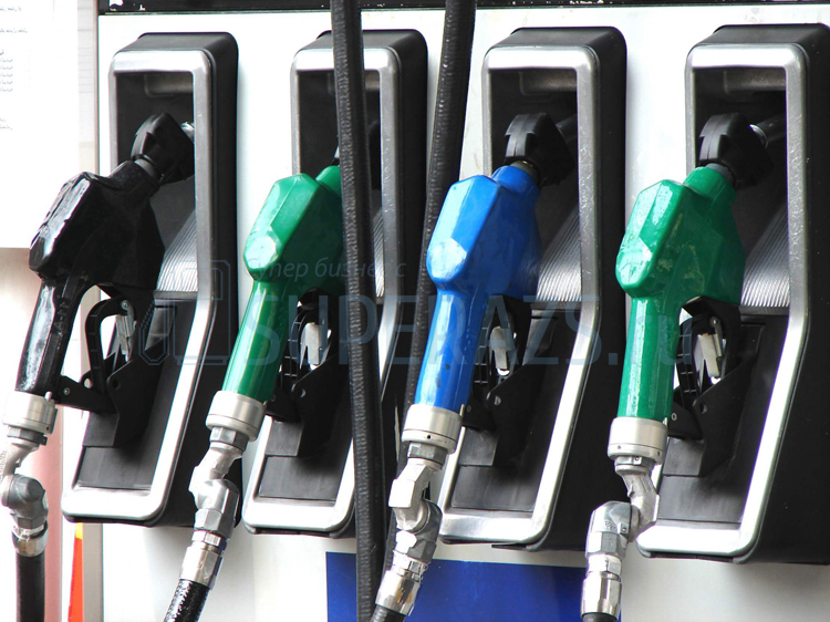 Цены на топливо для АЗС меняются каждый день